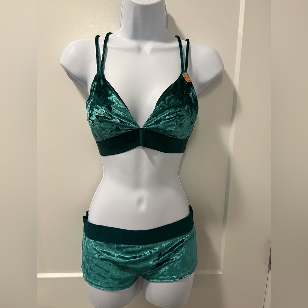 NWT Victorias Secret PINK Emerald Velour Bralette and Boyshort Set sz SM